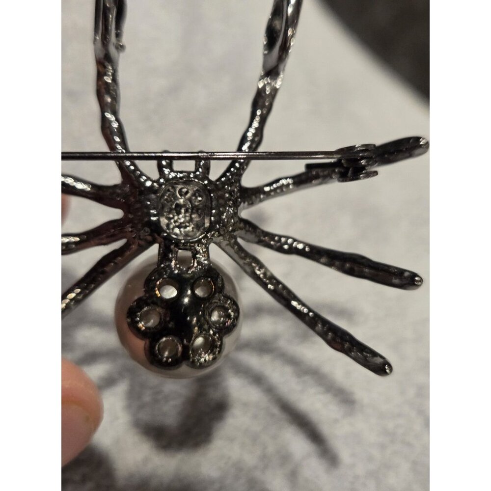 Gunmetal Spider Pendant Brooch Faux Silver Pearl Body & Black Rhinestone 2x1.75" - Picture 6 of 13